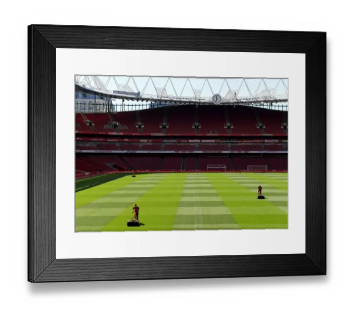 Framed Print : Arsenal vs Leicester City: Emirates Stadium, Premier League Opening Match (2017-18) Framed Print : Arsenal vs Leicester City: Emirates Stadium, Premier League Opening Match (2017-18)