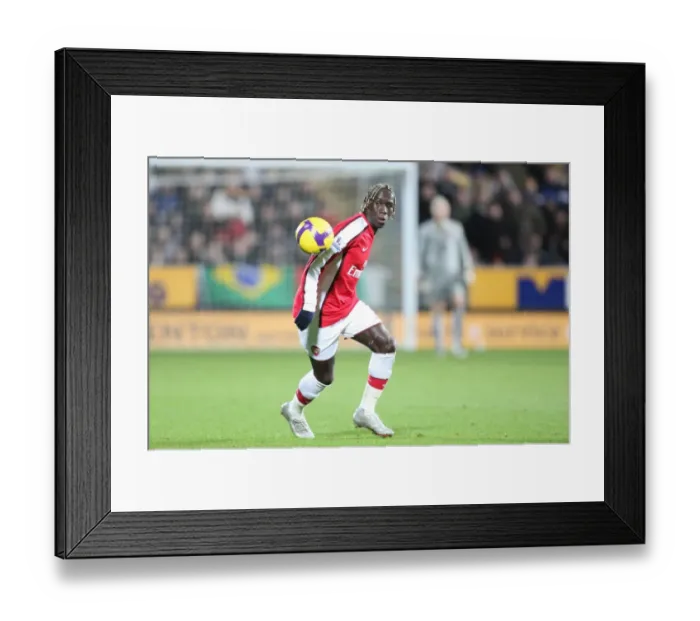 Framed Print : Dominant Sagna: Arsenal's 3-1 Victory Over Hull City, 17 / 01 / 2009 Framed Print : Dominant Sagna: Arsenal's 3-1 Victory Over Hull City, 17 / 01 / 2009
