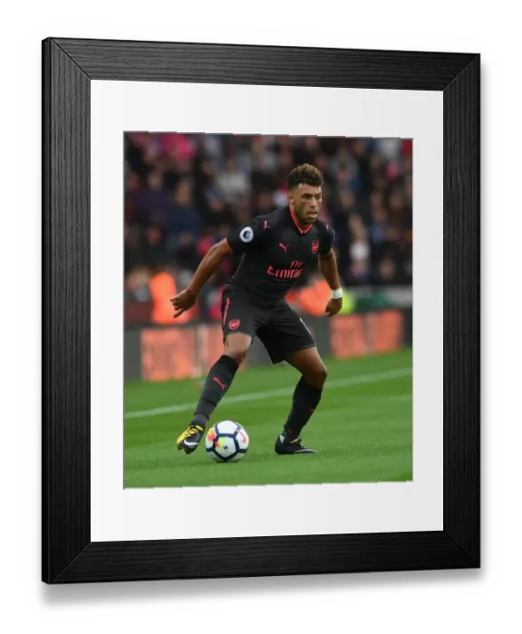 Framed Print : Alex Oxlade-Chamberlain in Action: Arsenal vs Stoke City, Premier League 2017-18