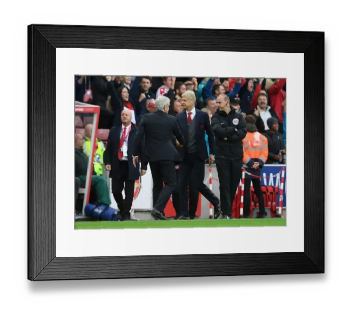 Framed Print : Arsene Wenger and Mark Hughes: A Pre-Match Handshake at Stoke City vs. Arsenal (2017-18) Framed Print : Arsene Wenger and Mark Hughes: A Pre-Match Handshake at Stoke City vs. Arsenal (2017-18)