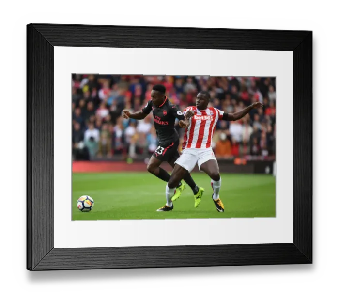 Framed Print : Intense Rivalry: Welbeck vs Zouma Clash in Stoke City vs Arsenal (2017-18) Framed Print : Intense Rivalry: Welbeck vs Zouma Clash in Stoke City vs Arsenal (2017-18)