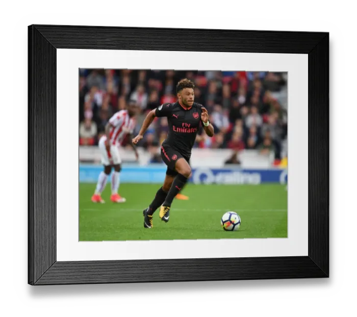 Framed Print : Alex Oxlade-Chamberlain in Action: Arsenal vs Stoke City, Premier League 2017-18 Framed Print : Alex Oxlade-Chamberlain in Action: Arsenal vs Stoke City, Premier League 2017-18