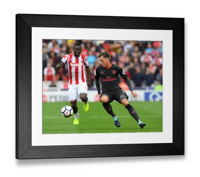 Framed Print : Mesut Ozil in Action: Stoke City vs Arsenal, Premier League 2017-18