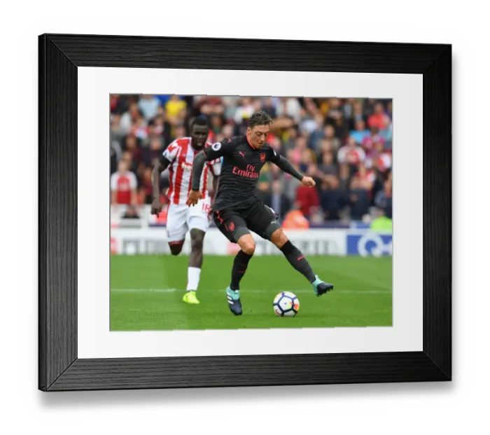Framed Print : Mesut Ozil in Action: Stoke City vs Arsenal, Premier League 2017-18