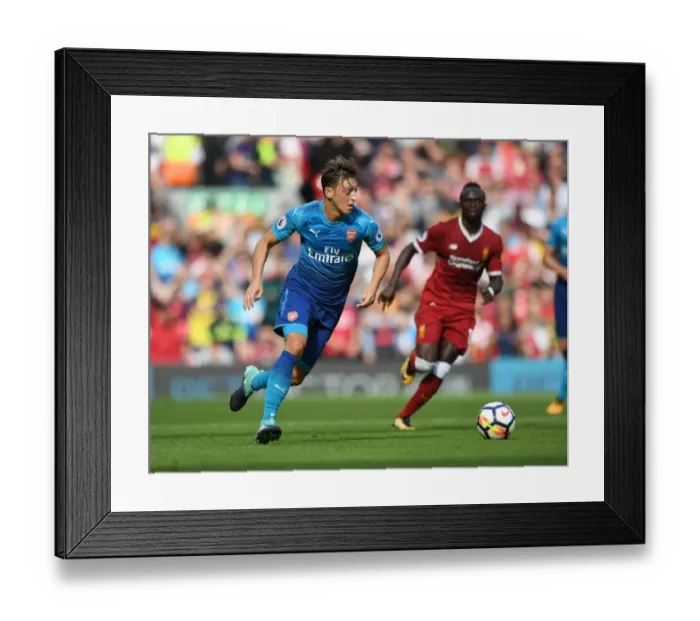 Framed Print : Mesut Ozil in Action: Liverpool vs. Arsenal, Premier League 2017-18 Framed Print : Mesut Ozil in Action: Liverpool vs. Arsenal, Premier League 2017-18