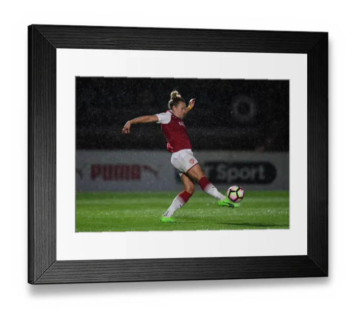 Framed Print : Arsenal's Josephine Henning in Action Against Everton Ladies: Pre-Season 2017-18 Framed Print : Arsenal's Josephine Henning in Action Against Everton Ladies: Pre-Season 2017-18