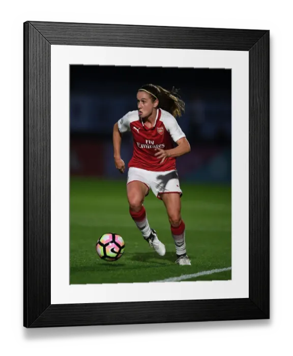 Framed Print : Heather O'Reilly in Action: Arsenal Women vs Everton Ladies Pre-Season Match