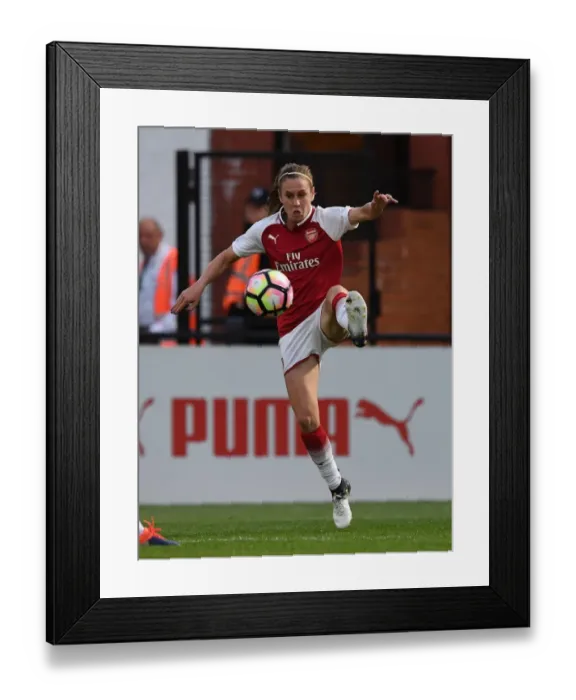 Framed Print : Heather O'Reilly in Action: Arsenal Women vs Everton Ladies Pre-Season Match
