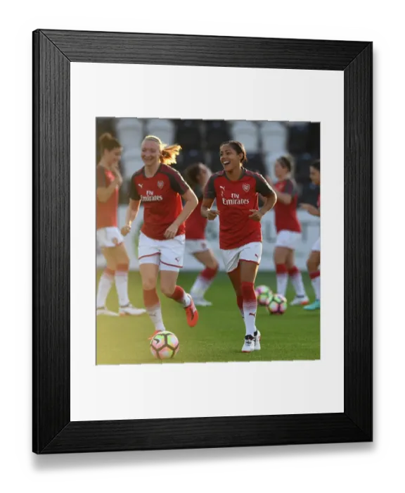 Framed Print : Alex Scott Gearing Up: Arsenal Women vs Everton Ladies Pre-Season Friendly Framed Print : Alex Scott Gearing Up: Arsenal Women vs Everton Ladies Pre-Season Friendly