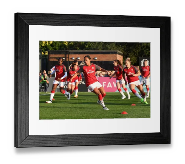 Framed Print : Alex Scott: Arsenal Women's Star Gears Up for Pre-Season Clash Against Everton Ladies