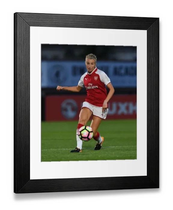 Framed Print : Leah Williamson in Action: Arsenal Women vs Everton Ladies Pre-Season Friendly