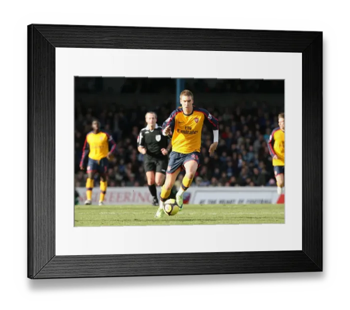 Framed Print : Nicklas Bendtner in Action: Arsenal vs Cardiff City, FA Cup 4th Round, 2009