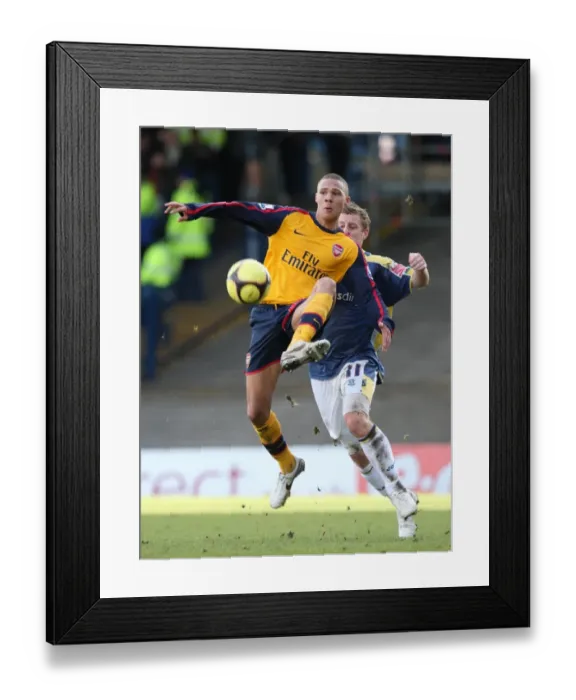 Framed Print : Kieran Gibbs (Arsenal) Paul Parry (Cardiff)