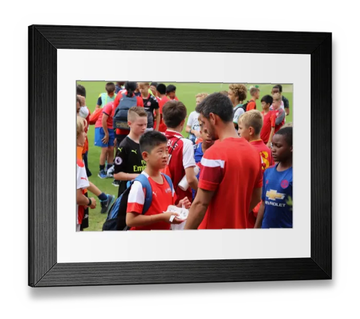 Framed Print : Arsenal Soccer School 2017: Train at Arsenal Football Club's Residential Camp Framed Print : Arsenal Soccer School 2017: Train at Arsenal Football Club's Residential Camp