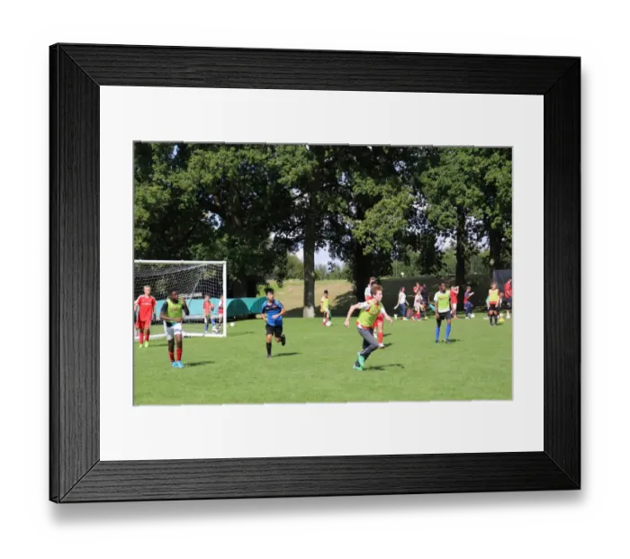 Framed Print : Arsenal Soccer School 2017: Train like a Pro with Arsenal FC