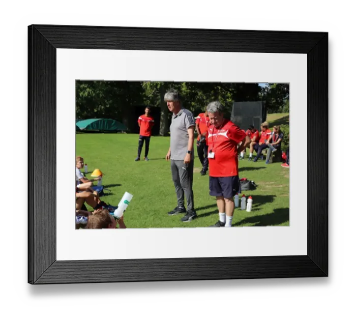 Framed Print : Arsenal Soccer School 2017: Train like a Pro with Arsenal FC Framed Print : Arsenal Soccer School 2017: Train like a Pro with Arsenal FC