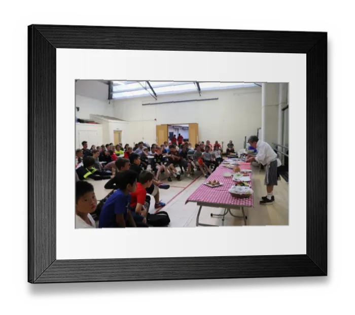 Framed Print : Arsenal Soccer School 2017: Train at Arsenal Football Club's Residential Camp Framed Print : Arsenal Soccer School 2017: Train at Arsenal Football Club's Residential Camp