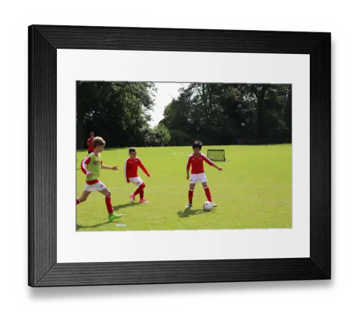 Framed Print : Arsenal Soccer School 2017: Train at Arsenal Football Club's Residential Camp Framed Print : Arsenal Soccer School 2017: Train at Arsenal Football Club's Residential Camp