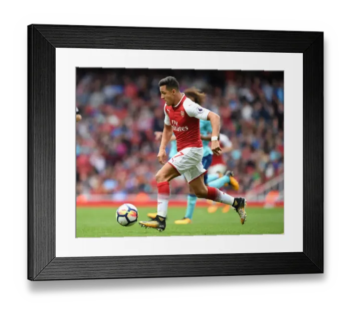 Framed Print : Alexis Sanchez in Action: Arsenal vs AFC Bournemouth, Premier League 2017-18