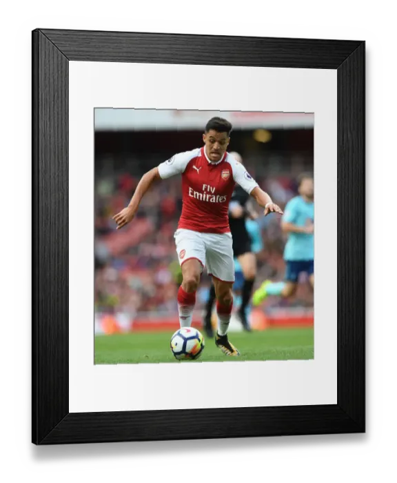 Framed Print : Alexis Sanchez in Action: Arsenal vs AFC Bournemouth, Premier League 2017-18 Framed Print : Alexis Sanchez in Action: Arsenal vs AFC Bournemouth, Premier League 2017-18