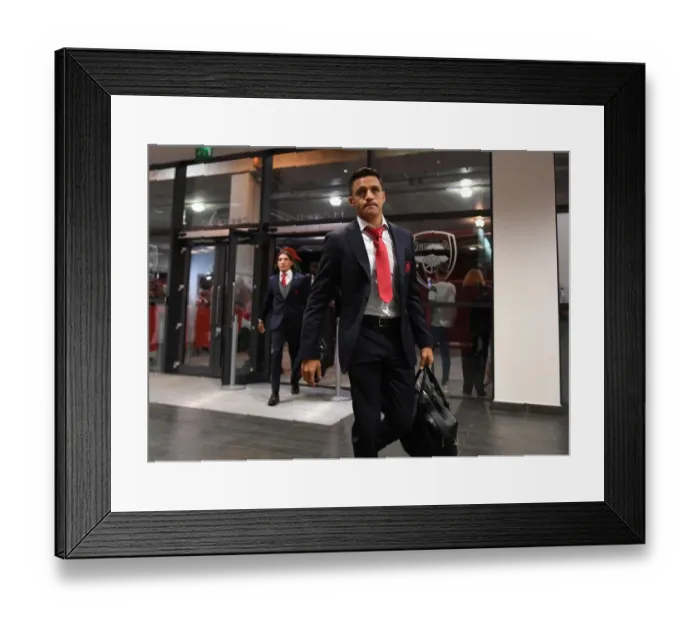 Framed Print : Alexis Sanchez: Arsenal's Focus Before Arsenal vs AFC Bournemouth (2017-18) Framed Print : Alexis Sanchez: Arsenal's Focus Before Arsenal vs AFC Bournemouth (2017-18)