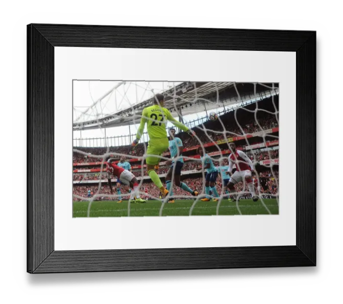 Framed Print : Danny Welbeck Scores First Goal: Arsenal vs AFC Bournemouth, 2017-18 Premier League Framed Print : Danny Welbeck Scores First Goal: Arsenal vs AFC Bournemouth, 2017-18 Premier League