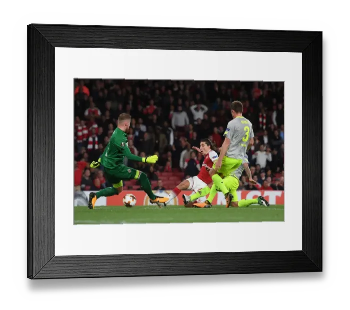 Framed Print : Hector Bellerin Scores Past Timo Horn: Arsenal FC vs. 1. FC Koeln, UEFA Europa League