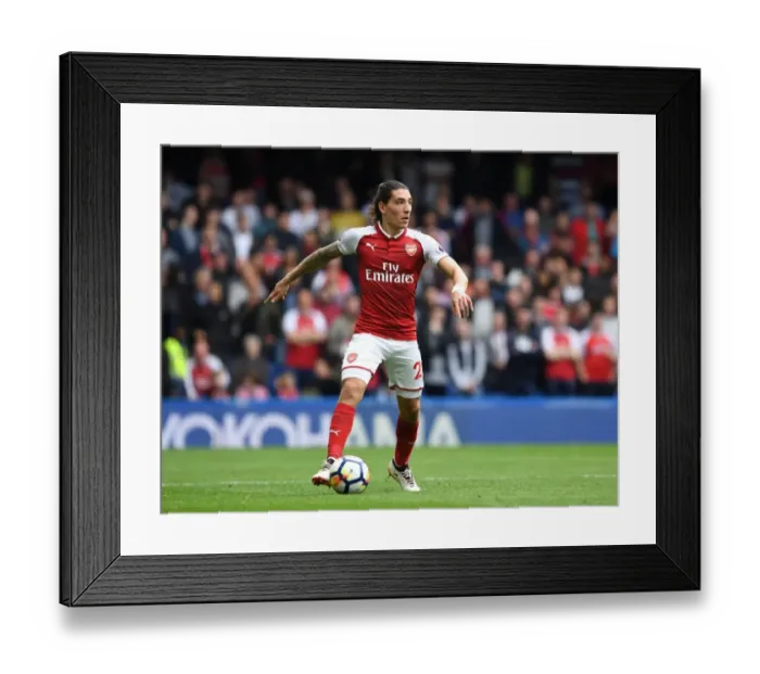 Framed Print : Hector Bellerin in Action: Chelsea vs Arsenal, Premier League 2017-18 Framed Print : Hector Bellerin in Action: Chelsea vs Arsenal, Premier League 2017-18
