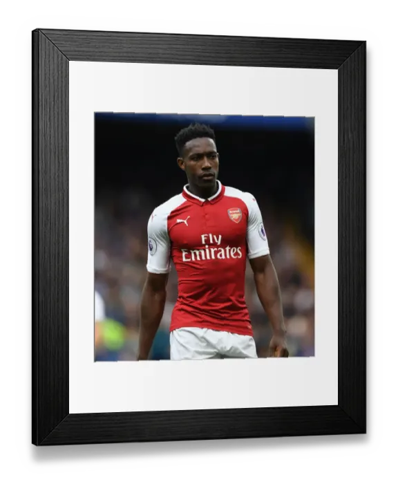 Framed Print : Danny Welbeck in Action: Premier League Clash between Chelsea and Arsenal (2017-18)