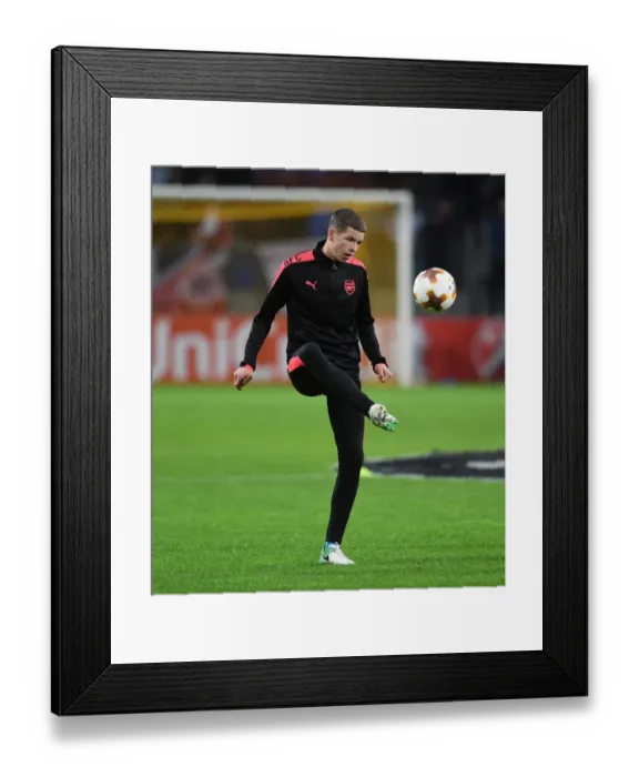 Framed Print : Charlie Gilmour Prepares for Arsenal's Europa League Clash against BATE Borisov Framed Print : Charlie Gilmour Prepares for Arsenal's Europa League Clash against BATE Borisov