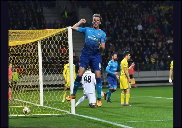 Rob Holding Scores as Arsenal Crush BATE Borisov in Europa League