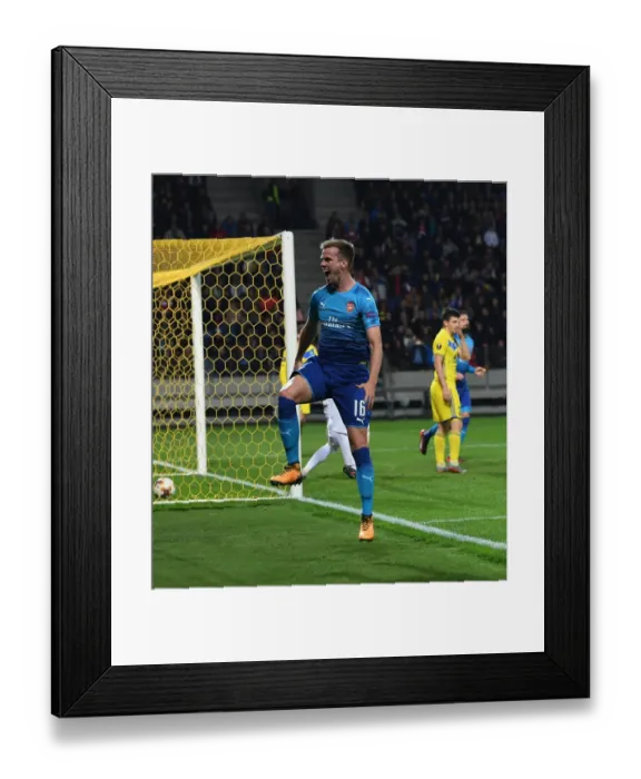 Framed Print : Rob Holding Scores as Arsenal Cruise Past BATE Borisov in Europa League Framed Print : Rob Holding Scores as Arsenal Cruise Past BATE Borisov in Europa League