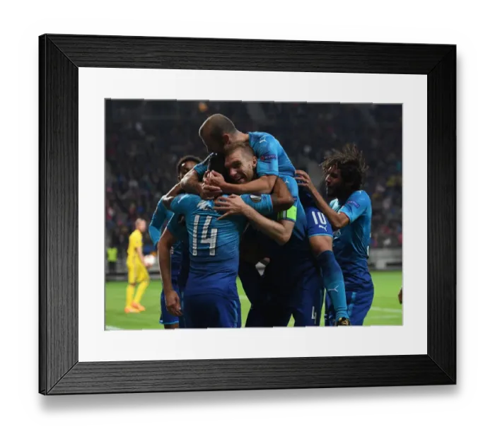Framed Print : Arsenal's Winning Moment: Holding, Walcott, Elneny, and Wilshere Celebrate Goals Against BATE Borisov