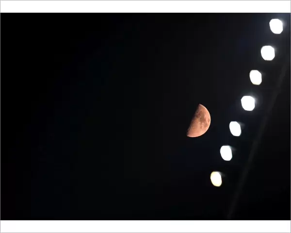 The Moon Over BATE Borisov Arena: Arsenal FC vs. FC BATE (UEFA Europa League, 2017)