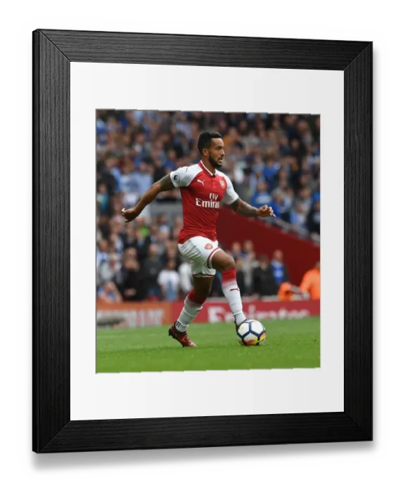 Framed Print : Theo Walcott in Action: Arsenal vs Brighton & Hove Albion, Premier League 2017-18