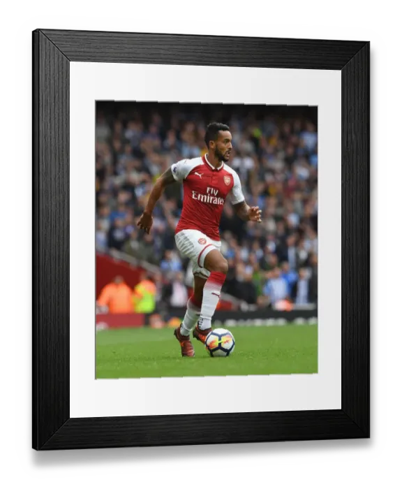 Framed Print : Theo Walcott in Action: Arsenal vs Brighton & Hove Albion, Premier League 2017-18 Framed Print : Theo Walcott in Action: Arsenal vs Brighton & Hove Albion, Premier League 2017-18