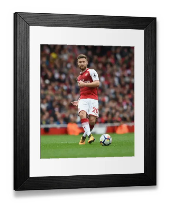 Framed Print : Arsenal's Shkodran Mustafi in Action against Brighton & Hove Albion (2017-18)