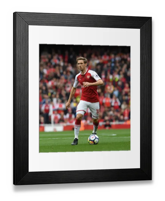 Framed Print : Nacho Monreal in Action: Arsenal vs Brighton & Hove Albion, Premier League 2017-18