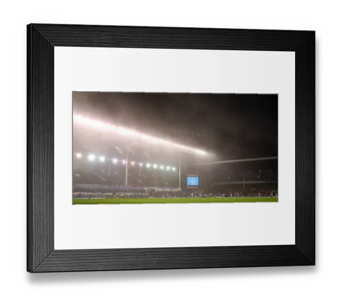 Framed Print : The fog hangs over Goodison Park Framed Print : The fog hangs over Goodison Park