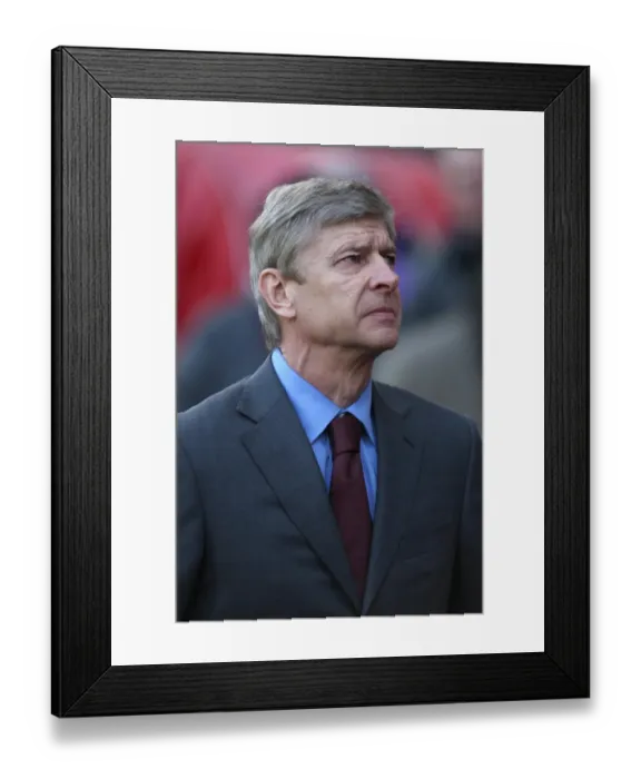 Framed Print : Arsene Wenger at the Helm: 0-0 Stalemate Against West Ham in the Premier League, Emirates Stadium (January 2009)