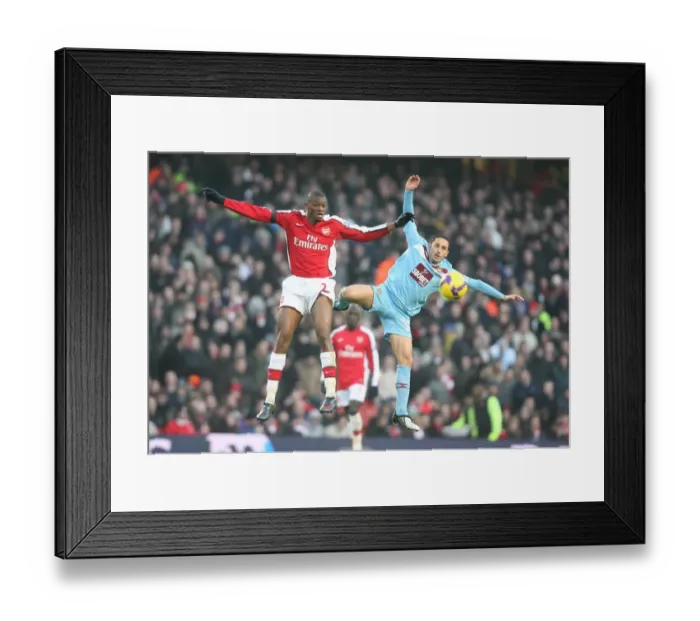 Framed Print : Abou Diaby (Arsenal) David Di Michele (West Ham United)