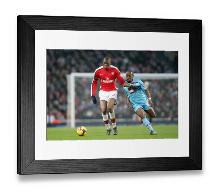 Framed Print : Abou Diaby (Arsenal) Savio Nsereko (West Ham)