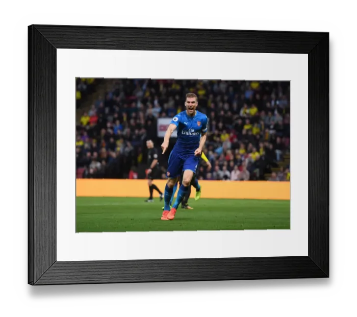 Framed Print : Per Mertesacker's Shocking Goal: Arsenal's Thrilling Victory over Watford (2017-18)