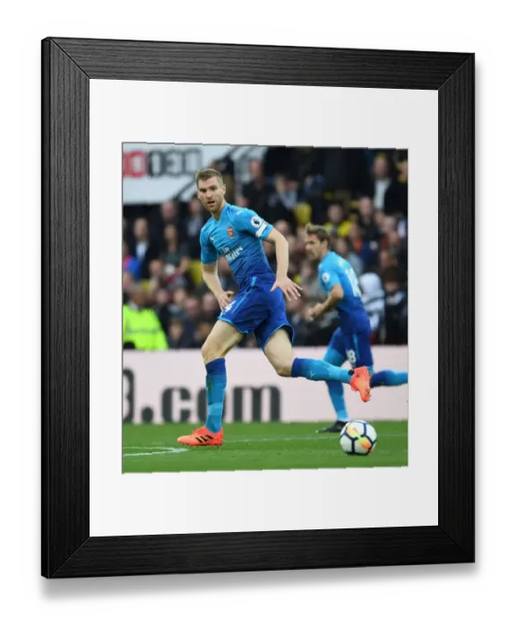 Framed Print : Per Mertesacker Focused: Watford vs Arsenal, Premier League 2017-18