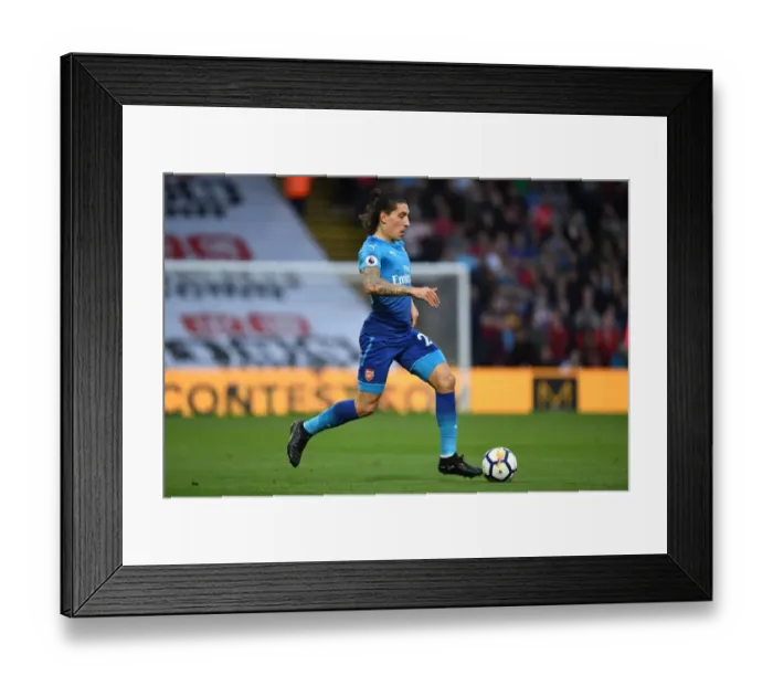 Framed Print : Hector Bellerin: Arsenal Star in Action Against Watford, Premier League 2017-18 Framed Print : Hector Bellerin: Arsenal Star in Action Against Watford, Premier League 2017-18