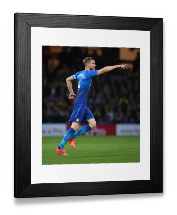 Framed Print : Per Mertesacker's Goal: Arsenal's Victory at Watford (2017-18) Framed Print : Per Mertesacker's Goal: Arsenal's Victory at Watford (2017-18)