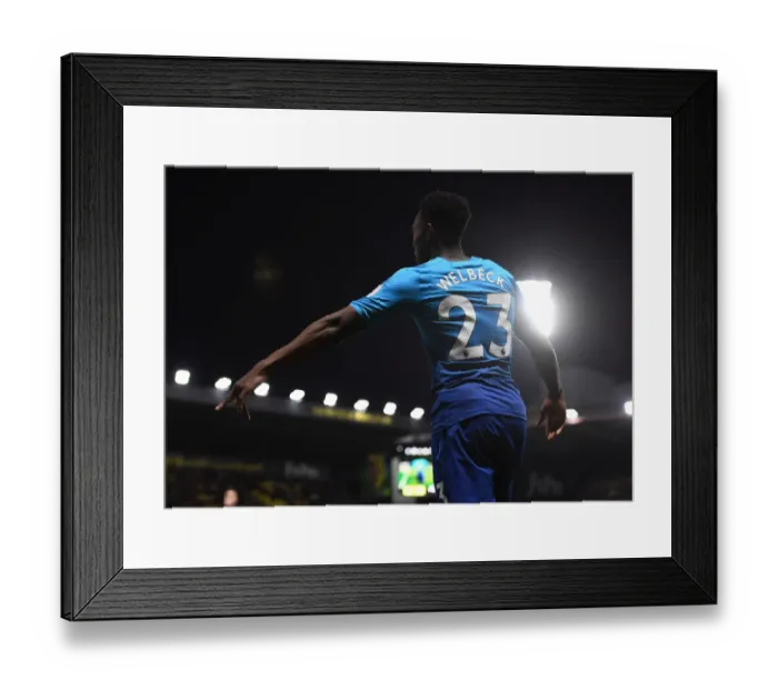 Framed Print : Danny Welbeck (Arsenal). Watford 2: 1 Arsenal. Premier League. Vicarage Road, Watford