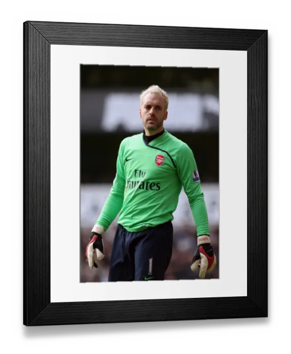 Framed Print : 0-0 Battle: Manuel Almunia's Perfect Game vs. Tottenham in Premier League Rivalry