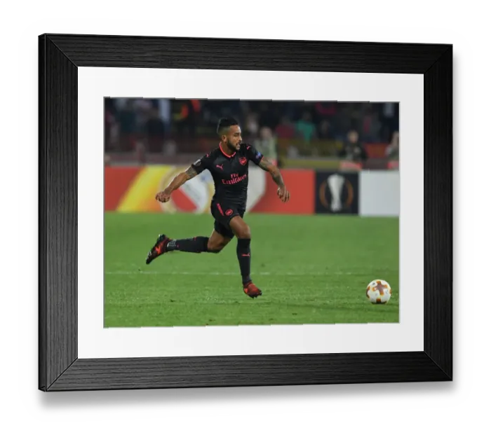 Framed Print : Theo Walcott in Action: Arsenal vs. Red Star Belgrade, Europa League 2017-18