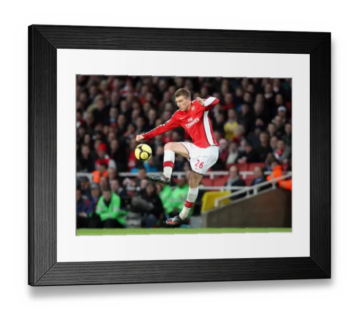 Framed Print : Arsenal's Nicklas Bendtner Scores Brace in 4-0 FA Cup Victory over Cardiff City at Emirates Stadium (May 16, 2009) Framed Print : Arsenal's Nicklas Bendtner Scores Brace in 4-0 FA Cup Victory over Cardiff City at Emirates Stadium (May 16, 2009)